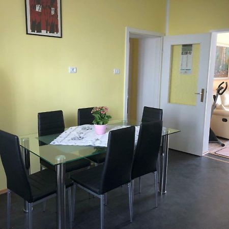 Apartma Mahnic Postojna Buitenkant foto
