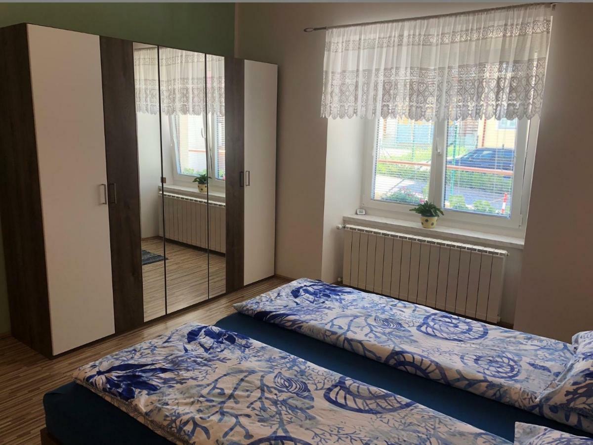 Apartma Mahnic Postojna Buitenkant foto